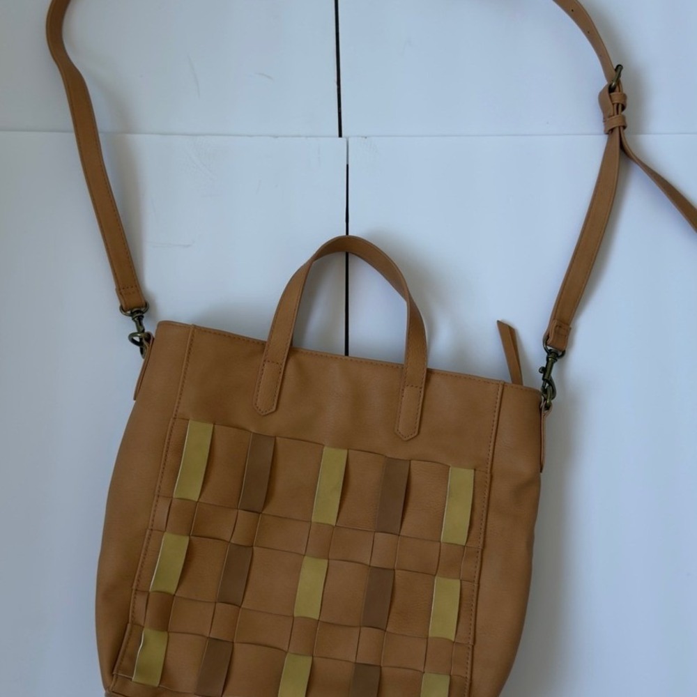 Universal Thread Tan Woven Faux Leather Tote Crossbody Bag Handbag Brass